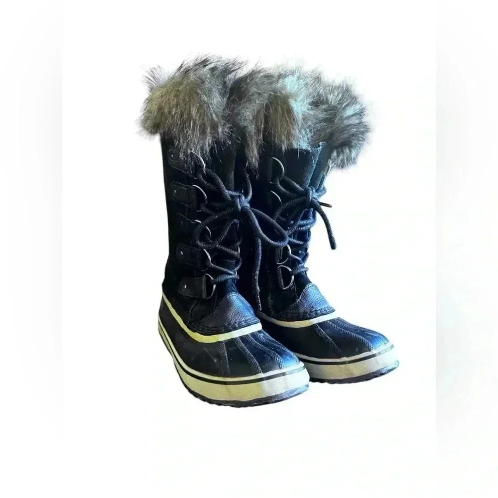 SOREL Joan of Arctic Boots in Black/Quarry